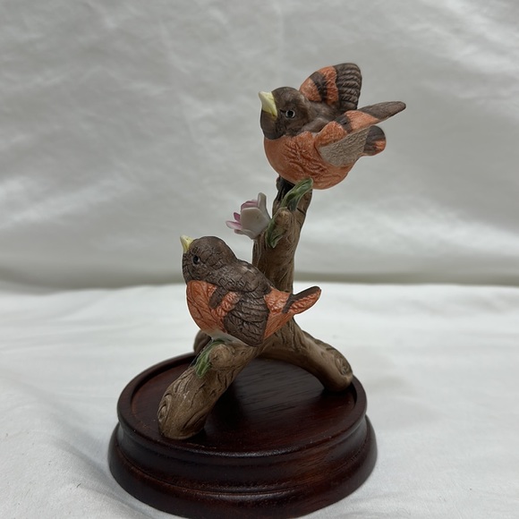 Bird sculpture - Picture 2 of 5